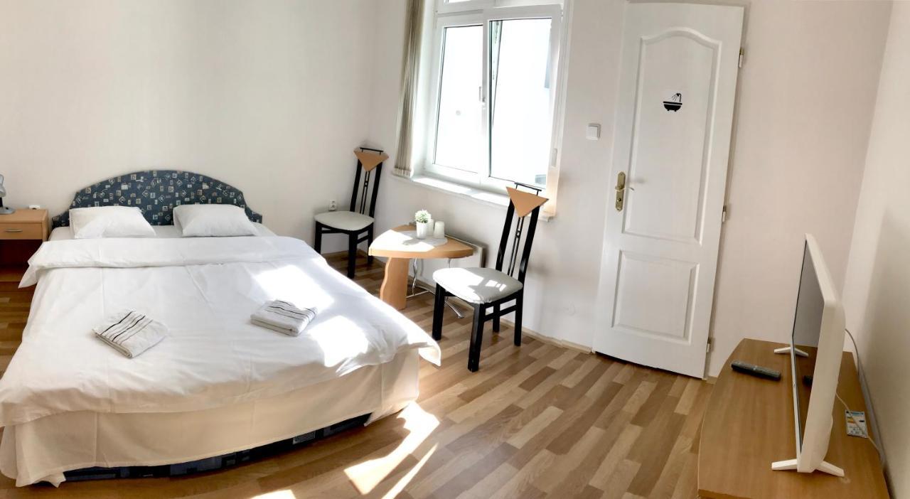 Pension Majovka Хеб Екстериор снимка